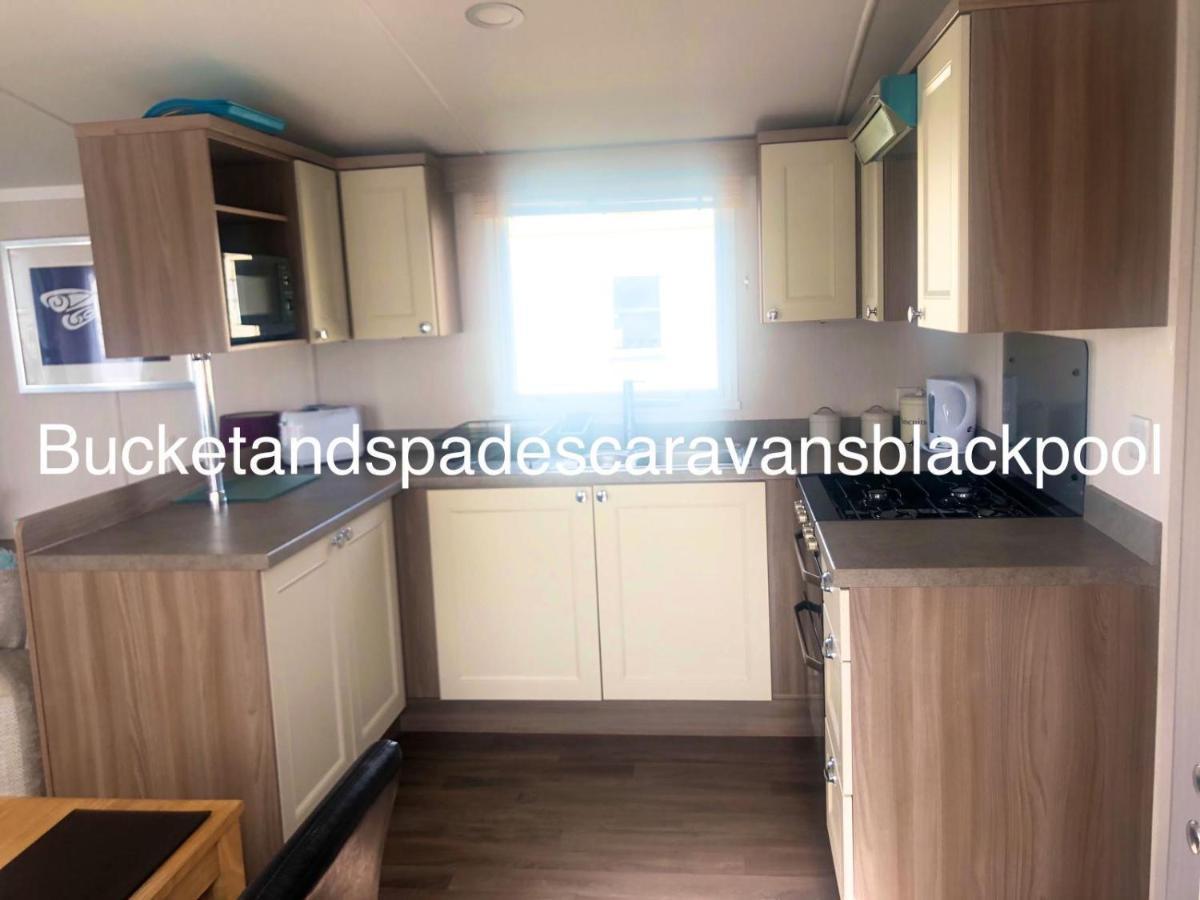 Blackpool Caravans Marton Mere Luaran gambar